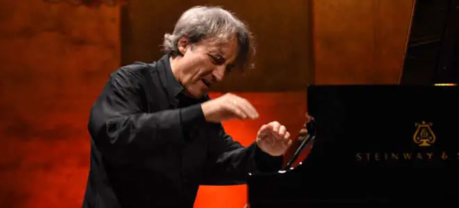 Bavouzet publica nuevo disco centrado en Schumann