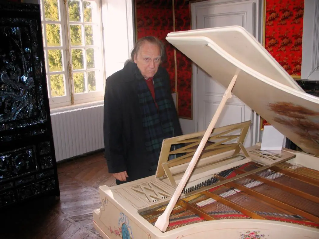 la colección de pianos de Jorg Demus espoliada