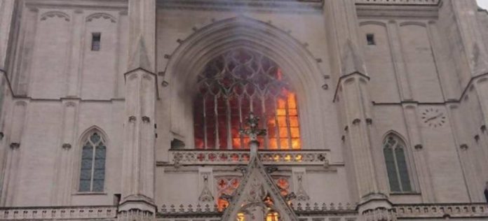 Se pierde el órgano de la catedral de Nantes en un incendio