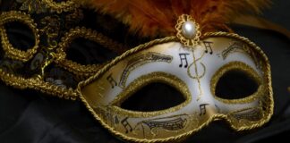 Papillons de Robert Schumann: Música, literatura y un baile de máscaras.